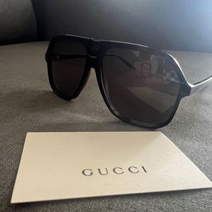 Gucci aviator sunglasses